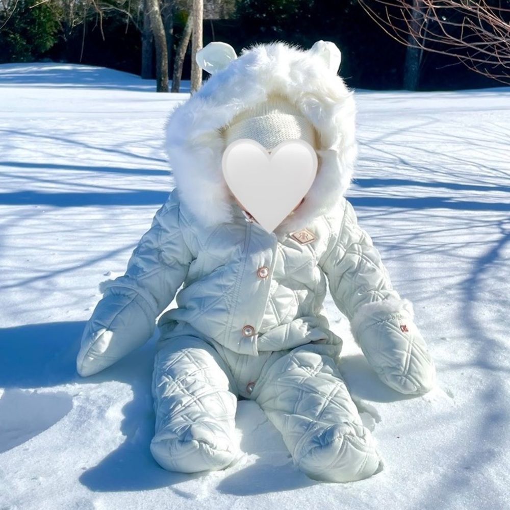 Toddler girl River Island White hooded quilted snow suit / bunting